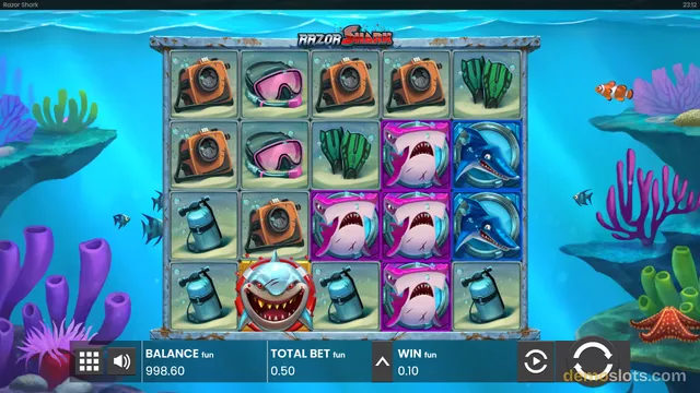 A screenshot of the Razor Shark slot game showing a 5x4 grid of underwater-themed symbols against a blue ocean background with coral and fish.