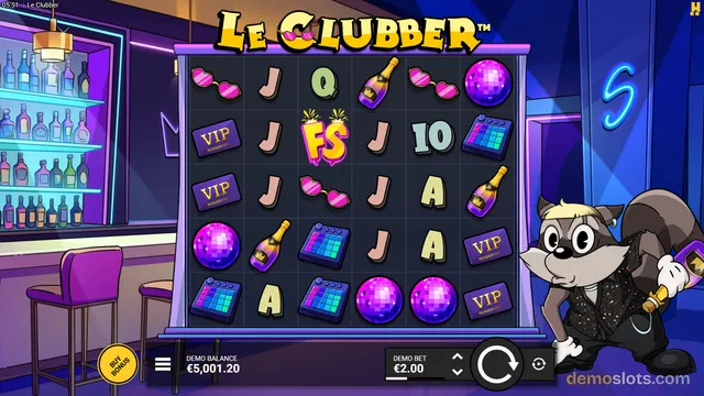 A 5x5 slot game grid titled Le Clubber is fully rendered, showing symbols like a disco ball, VIP card, champagne bottle, and lettered card values, with a cartoon raccoon mascot beside the reels.